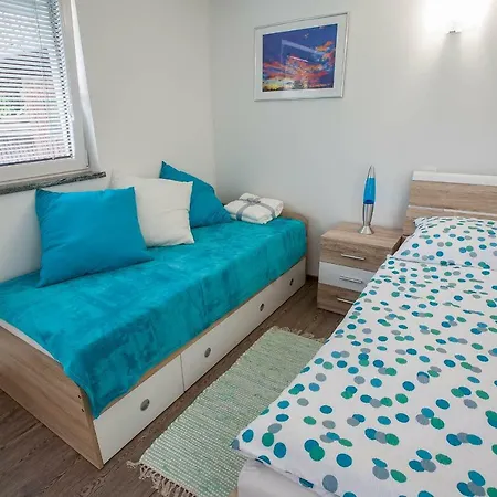 Apartment Pr'cajhn *